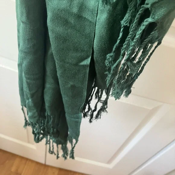 Dark Green 100% Cashmere Pashmina Scarf w/Fringe NEW - Picture 8 of 12